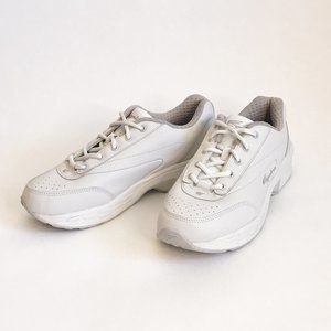 Spira Women's Classic Walker Sneaker